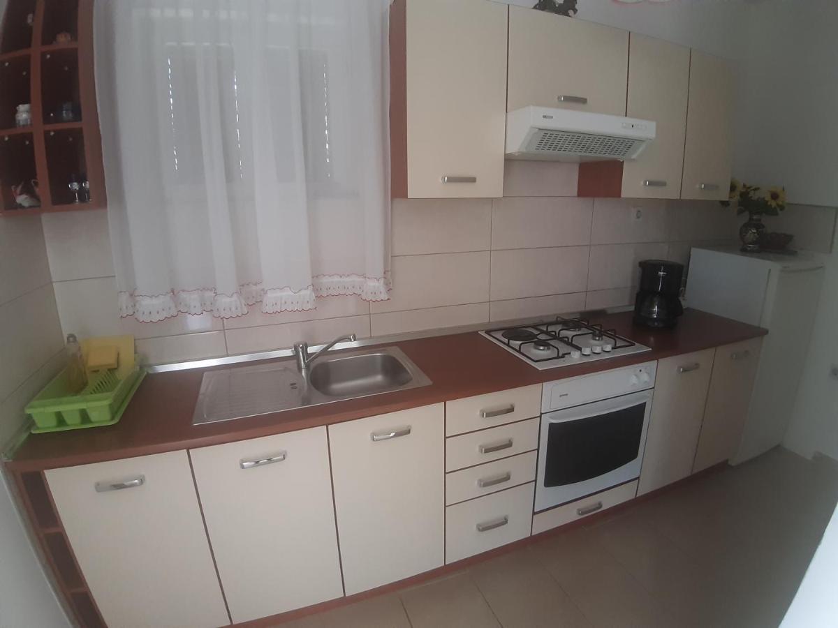 Apartmani Ana كريس المظهر الخارجي الصورة