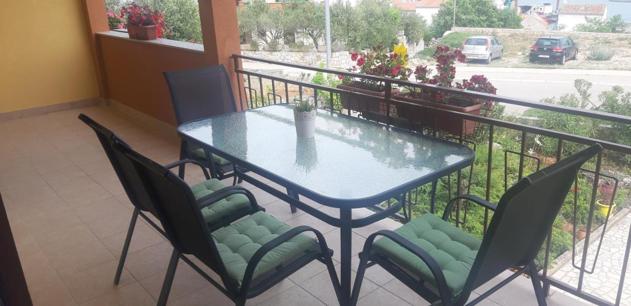 Apartmani Ana كريس المظهر الخارجي الصورة
