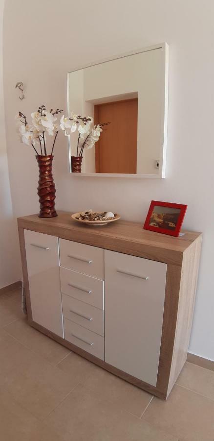 Apartmani Ana كريس المظهر الخارجي الصورة